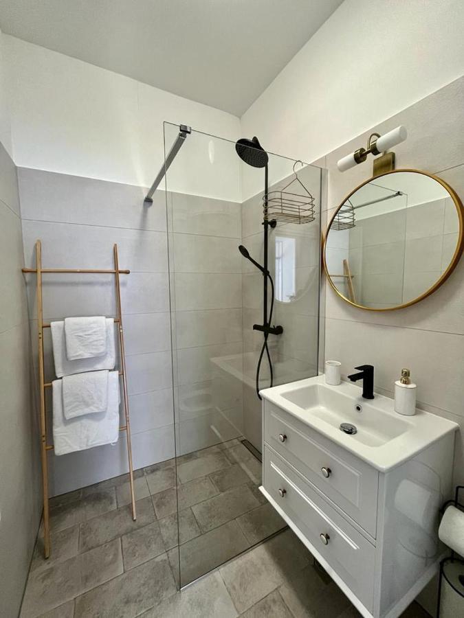 Lux Apartmans Pula Extérieur photo