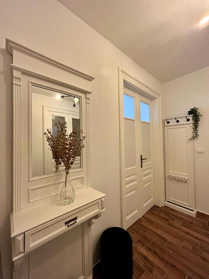 Lux Apartmans Pula Extérieur photo