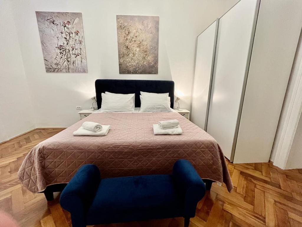 Lux Apartmans Pula Extérieur photo