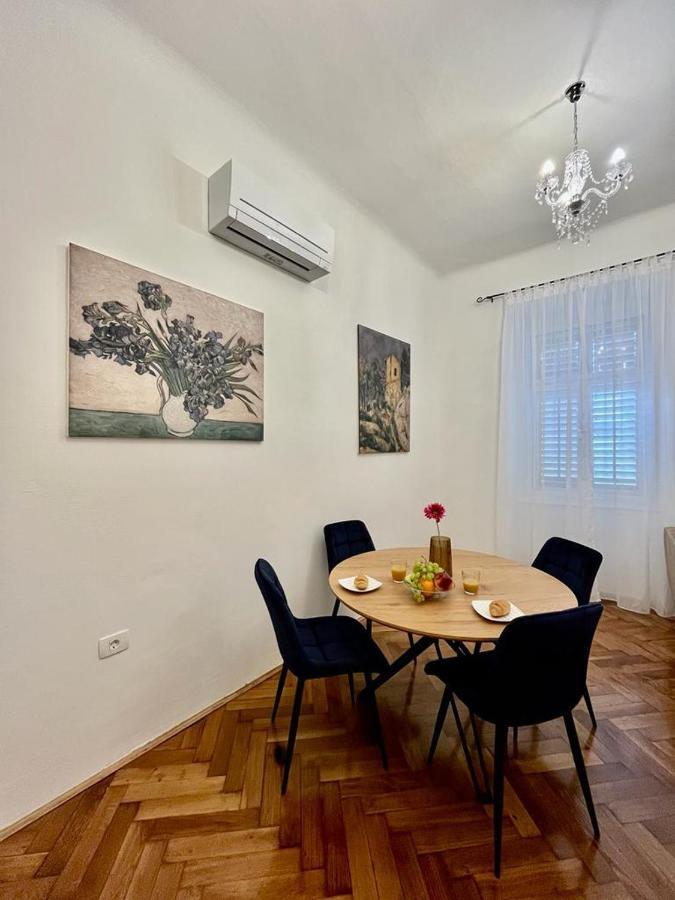 Lux Apartmans Pula Extérieur photo