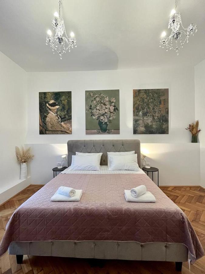 Appartement Lux Apartmans à Pula Extérieur photo