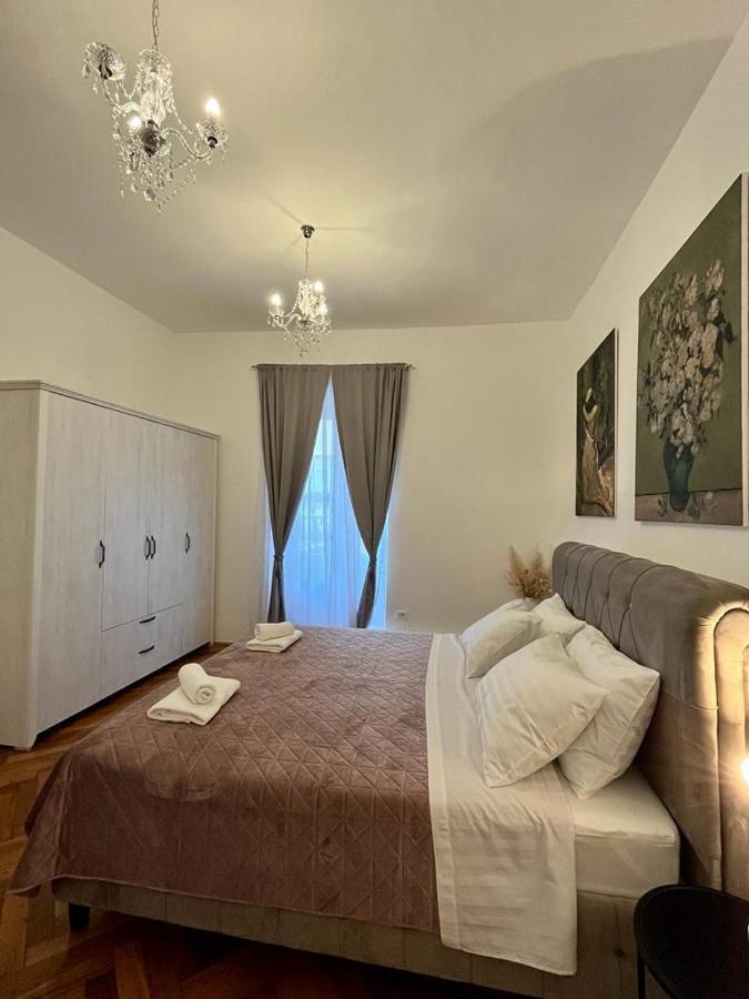 Lux Apartmans Pula Extérieur photo